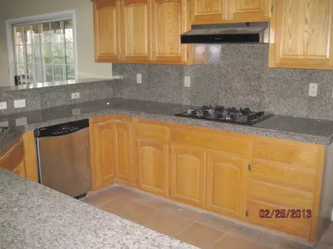 2202 Hope Ln, Redding, CA 96003 photo 3