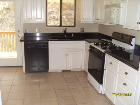 15622 Deodora Dr, Redding, CA 96001 photo 5