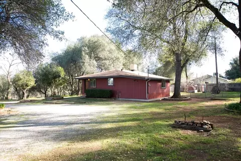 2722 Churn Ct, Redding, CA 96002 photo 4