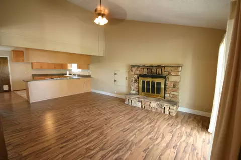 2826 Starlight Blvd, Redding, CA 96001 photo 3