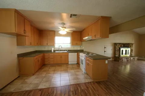 2826 Starlight Blvd, Redding, CA 96001 photo 5