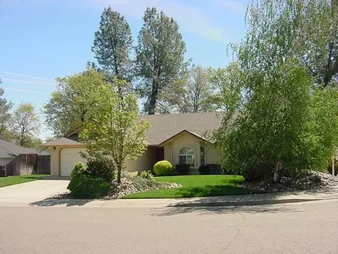5805 Beaumont Dr, Redding, CA 96003 photo 1