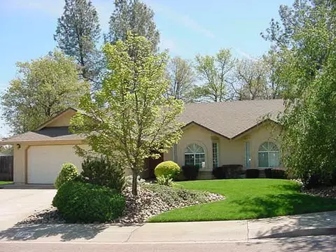 5805 Beaumont Dr, Redding, CA 96003 photo 2