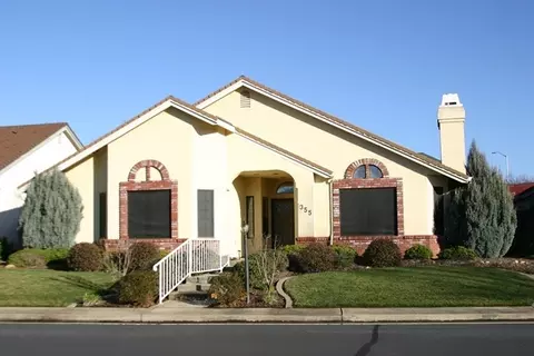355 Vintage Path, Redding, CA 96003 photo 1