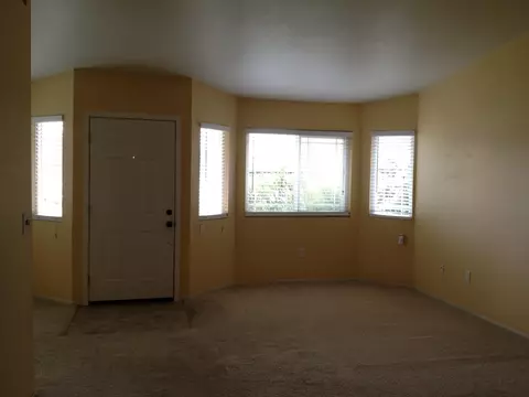 865 Springer, Redding, CA 96002 photo 3