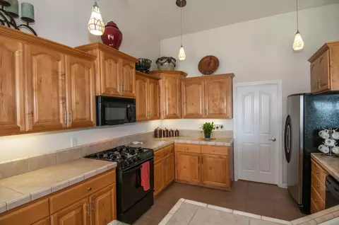 4049 Winter Green Ct, Redding, CA 96001 photo 12