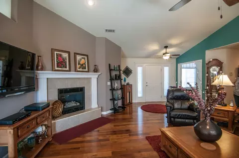 4049 Winter Green Ct, Redding, CA 96001 photo 9