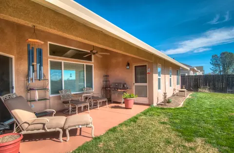 4049 Winter Green Ct, Redding, CA 96001 photo 5