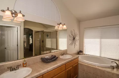 4049 Winter Green Ct, Redding, CA 96001 photo 16