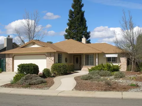 2694 Dawnridge Dr, Redding, CA 96001 photo 1
