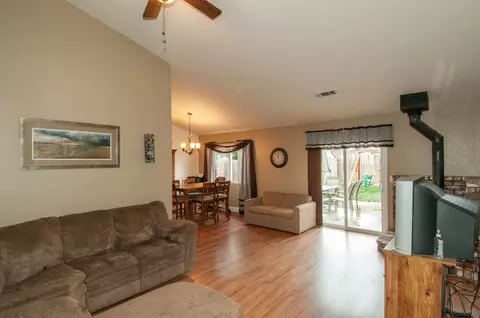4020 Cirrus St, Redding, CA 96002 photo 6