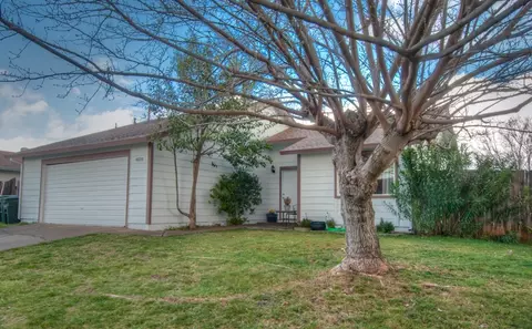 4020 Cirrus St, Redding, CA 96002 photo 1