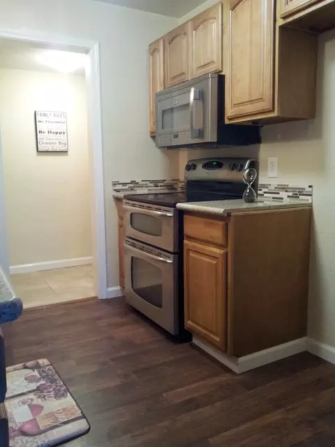 7067 White Oak Dr, Anderson, CA 96007 photo 7