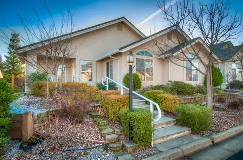 1723 Veracruz Trl, Redding, CA 96003 photo 1