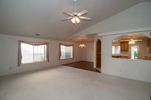 1723 Veracruz Trl, Redding, CA 96003 photo 2