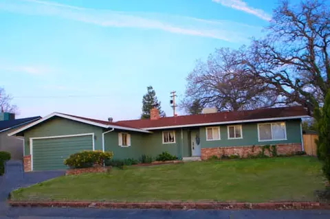4220 Oro St, Redding, CA 96001 photo 1