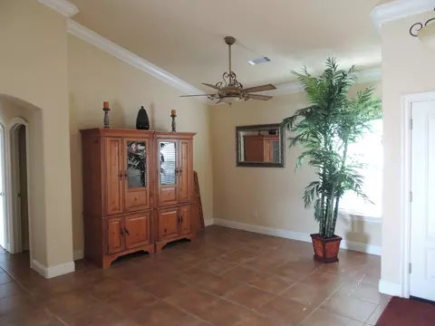2050 Cilantro, Redding, CA 96003 photo 2