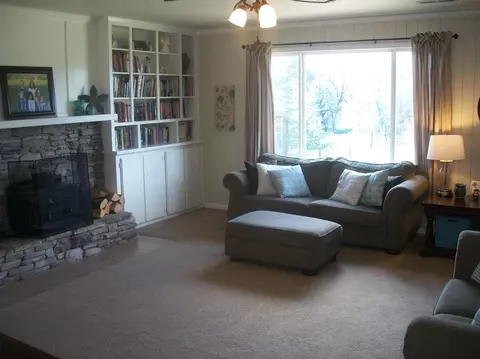 15845 Melinda Way, Redding, CA 96001 photo 4