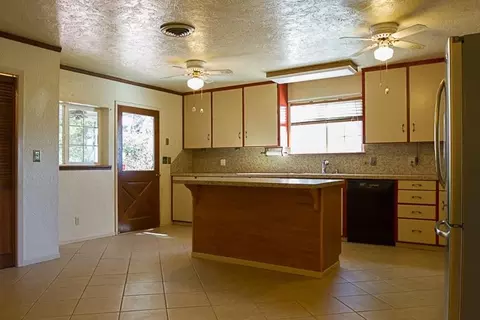 20019 Meadow View Dr, Redding, CA 96002 photo 28