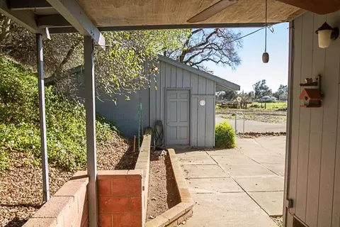 20019 Meadow View Dr, Redding, CA 96002 photo 30