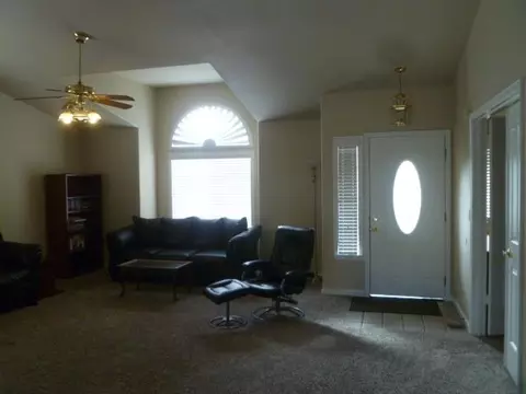 1931 Charade Way, Redding, CA 96003 photo 5