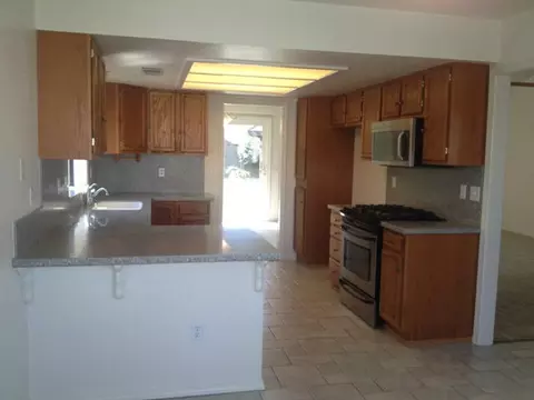 2249 Sophy Pl, Redding, CA 96003 photo 4