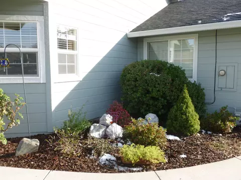305 Mammoth Path, Redding, CA 96003 photo 9
