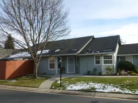 305 Mammoth Path, Redding, CA 96003 photo 4