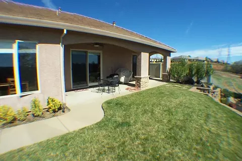 845 Coggins, Redding, CA 96003 photo 39