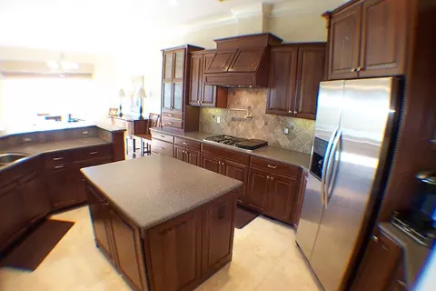 845 Coggins, Redding, CA 96003 photo 15