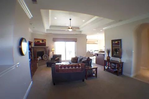 845 Coggins, Redding, CA 96003 photo 2