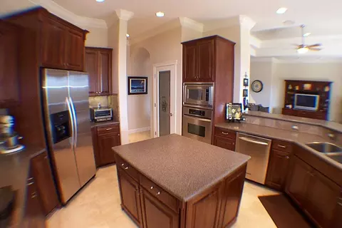 845 Coggins, Redding, CA 96003 photo 9