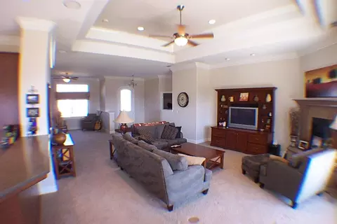 845 Coggins, Redding, CA 96003 photo 5