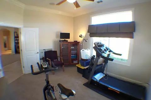 845 Coggins, Redding, CA 96003 photo 32