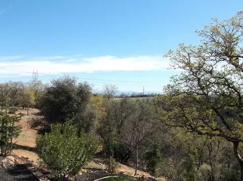 845 Coggins, Redding, CA 96003 photo 55