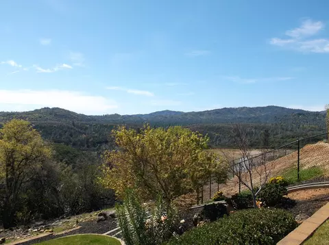 845 Coggins, Redding, CA 96003 photo 53