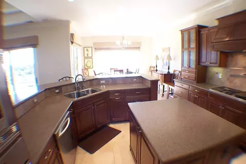 845 Coggins, Redding, CA 96003 photo 12