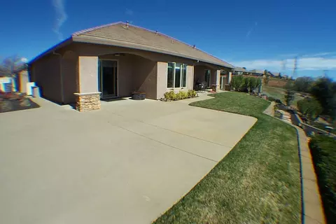 845 Coggins, Redding, CA 96003 photo 43