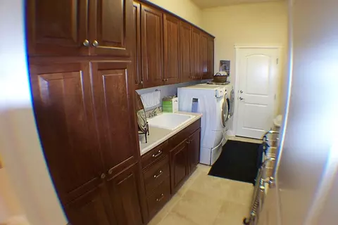 845 Coggins, Redding, CA 96003 photo 24