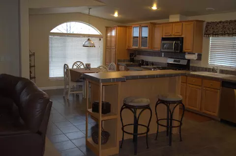 11100 E Stillwater Way, Redding, CA 96003 photo 6