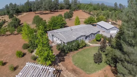 11100 E Stillwater Way, Redding, CA 96003 photo 2