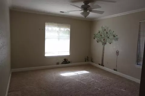3858 Siskiyou St, Redding, CA 96003 photo 8