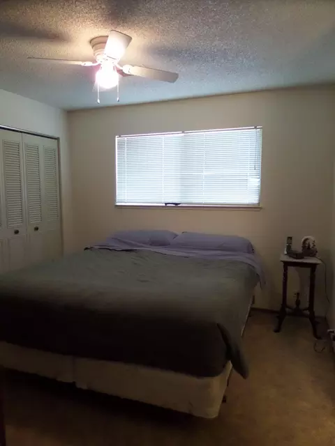 2452 Capella St, Redding, CA 96002 photo 8