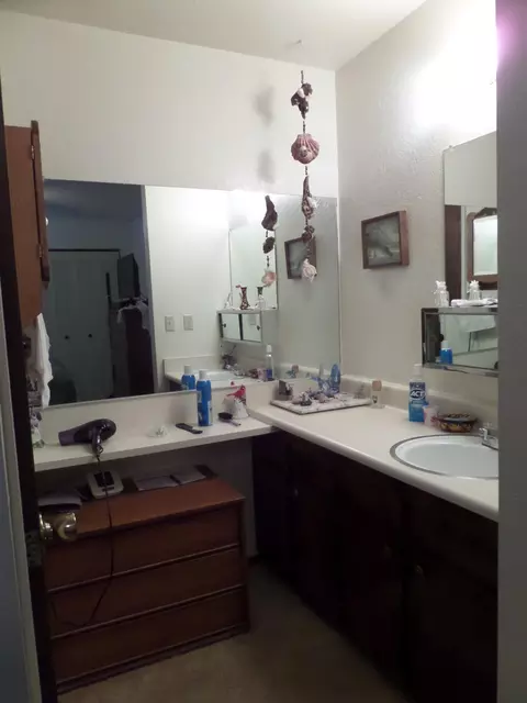2452 Capella St, Redding, CA 96002 photo 9