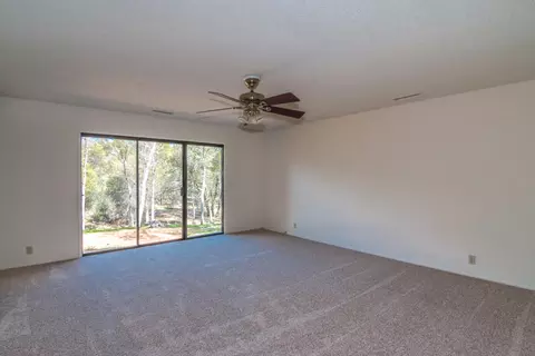 13489 Tierra Oaks Dr, Redding, CA 96003 photo 13