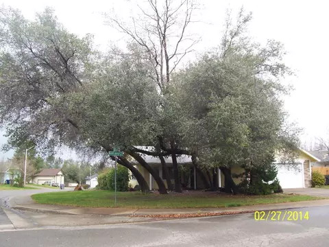 1658 Galaxy Way, Redding, CA 96002 photo 1