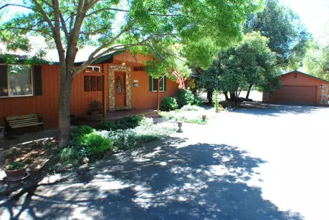 6923 Jj Ln, Redding, CA 96002 photo 1