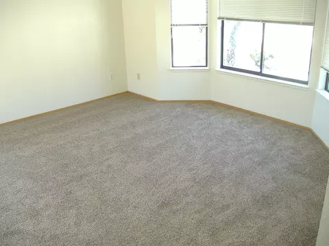 1287 Nighthawk Ln, Redding, CA 96003 photo 3