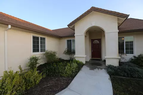 3387 Oak St, Anderson, CA 96007 photo 2