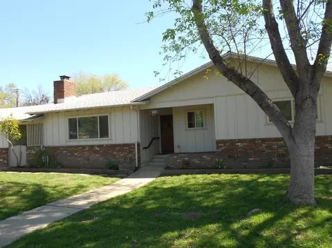 6917 River Dr, Redding, CA 96001 photo 1